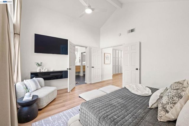 7921 Crossridge Dr, Dublin, CA 94568