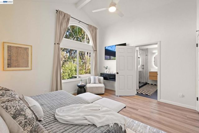 7921 Crossridge Dr, Dublin, CA 94568