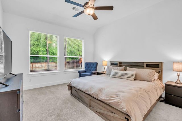 426 Glacier Pass, Montgomery, TX 77316