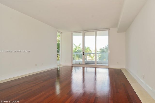 21200 Point Pl 404, Aventura, FL 33180