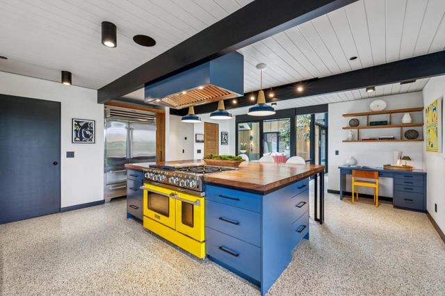 3136 Alexis Drive, Palo Alto, CA 94304