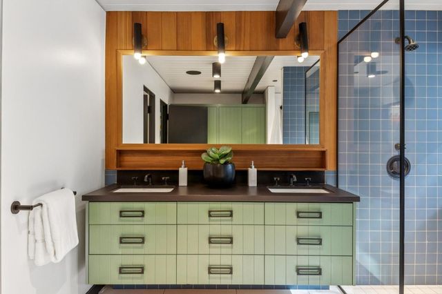 3136 Alexis Drive, Palo Alto, CA 94304