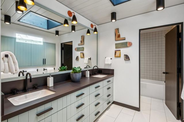 3136 Alexis Drive, Palo Alto, CA 94304