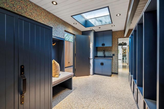 3136 Alexis Drive, Palo Alto, CA 94304