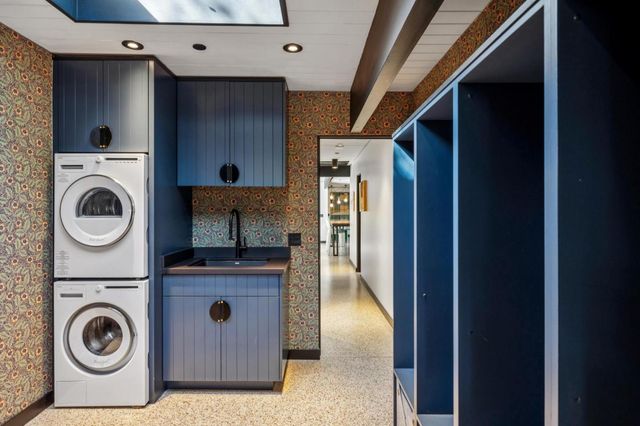 3136 Alexis Drive, Palo Alto, CA 94304