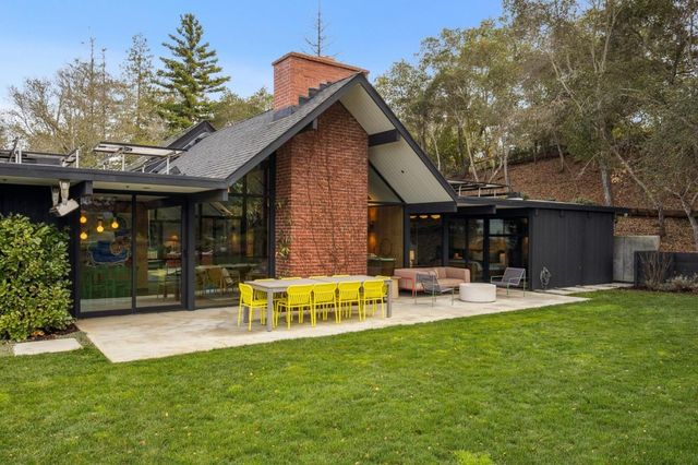 3136 Alexis Drive, Palo Alto, CA 94304