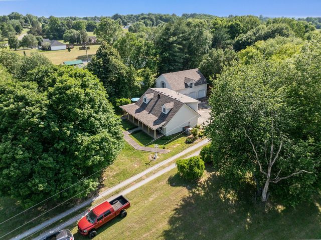 1138 Shahan Rd, Pleasant View, TN 37146