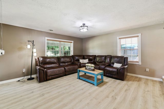 1138 Shahan Rd, Pleasant View, TN 37146