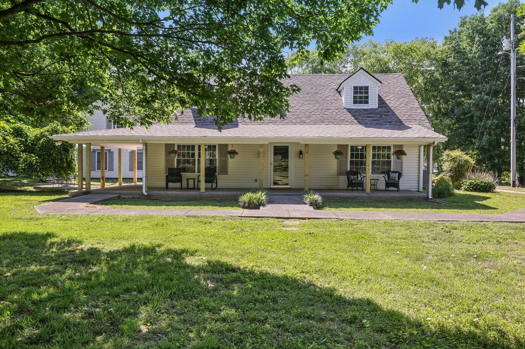 1138 Shahan Rd, Pleasant View, TN 37146