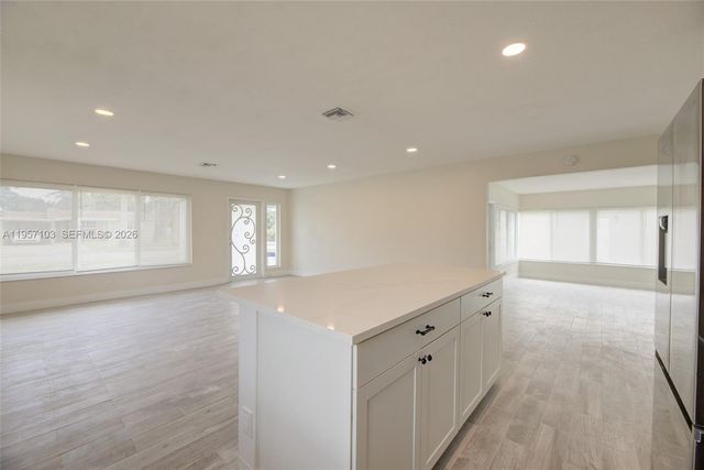 610 N 31st Ct 610, Hollywood, FL 33021