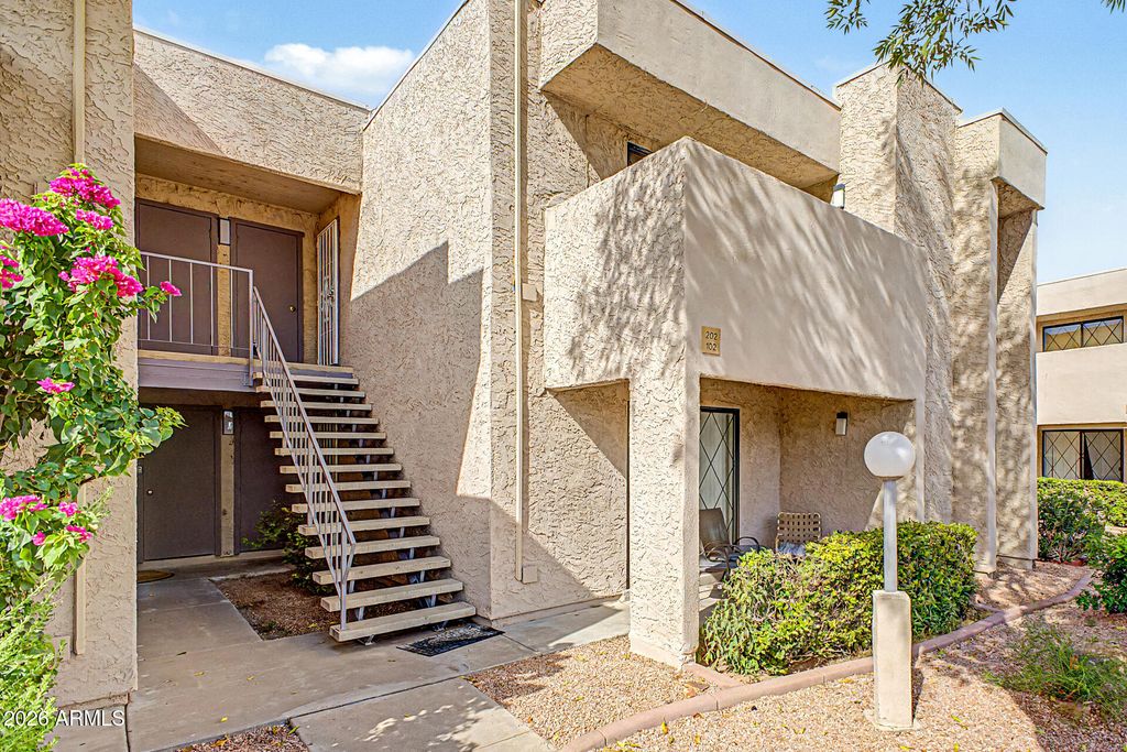 1920 W LINDNER Avenue 202, Mesa, AZ 85202
