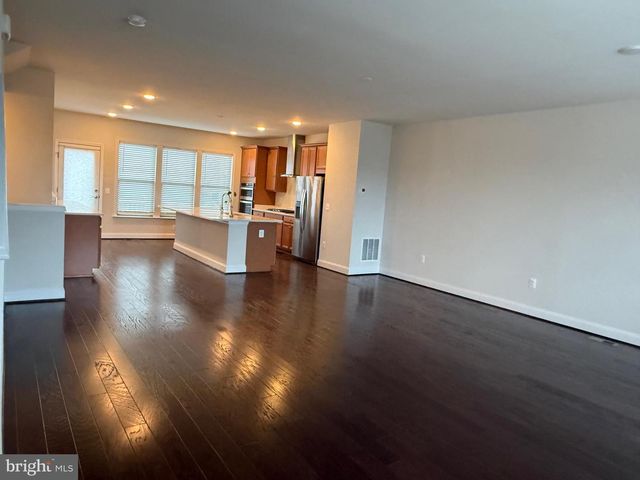 17109 BRANCHED OAK RD, Dumfries, VA 22026