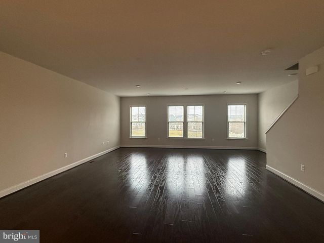 17109 BRANCHED OAK RD, Dumfries, VA 22026