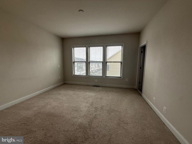 17109 BRANCHED OAK RD, Dumfries, VA 22026