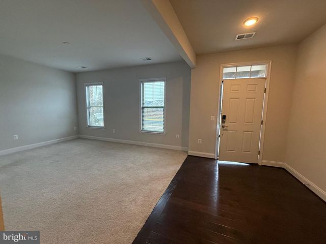 17109 BRANCHED OAK RD, Dumfries, VA 22026