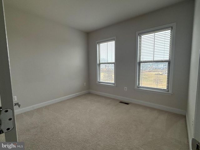 17109 BRANCHED OAK RD, Dumfries, VA 22026