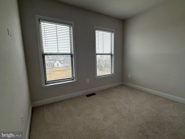 17109 BRANCHED OAK RD, Dumfries, VA 22026