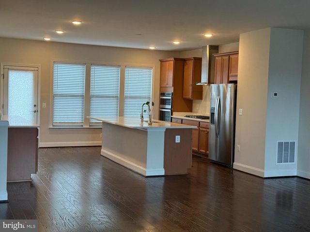 17109 BRANCHED OAK RD, Dumfries, VA 22026