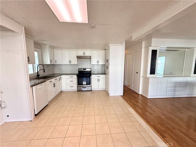 3050 W Ball Rd 155, Anaheim, CA 92804