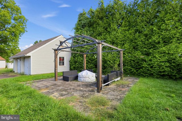 30 W MORELAND AVE, Hatboro, PA 19040