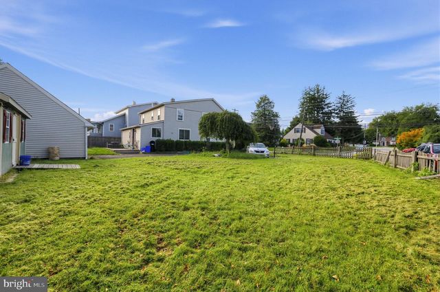 30 W MORELAND AVE, Hatboro, PA 19040