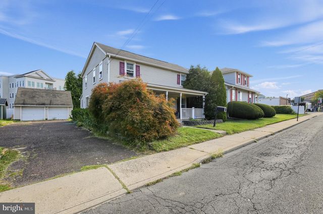 30 W MORELAND AVE, Hatboro, PA 19040