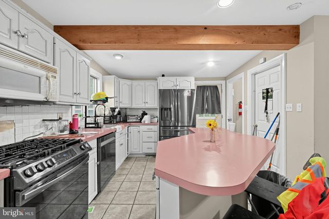 30 W MORELAND AVE, Hatboro, PA 19040