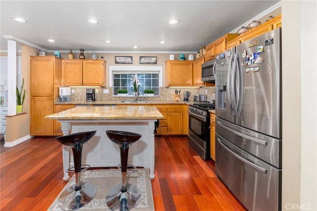 11918 Edgecliff, Sylmar, CA 91342