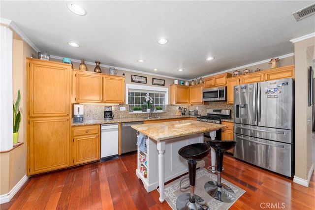 11918 Edgecliff, Sylmar, CA 91342