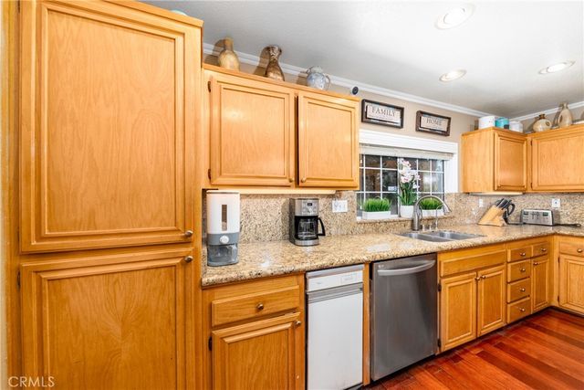 11918 Edgecliff, Sylmar, CA 91342