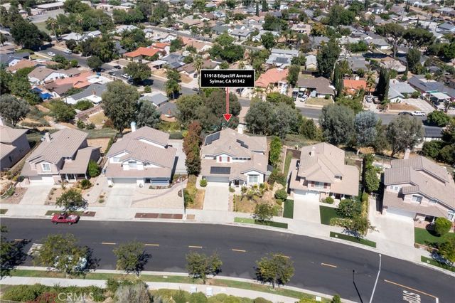 11918 Edgecliff, Sylmar, CA 91342