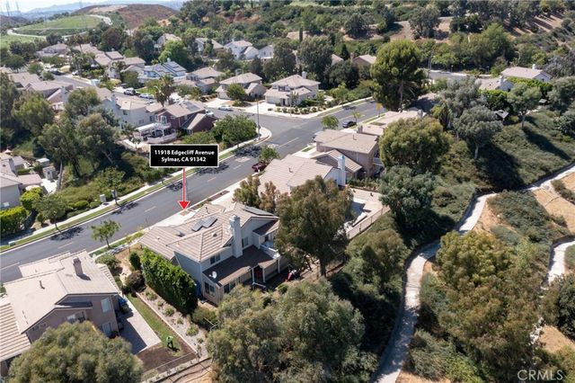 11918 Edgecliff, Sylmar, CA 91342