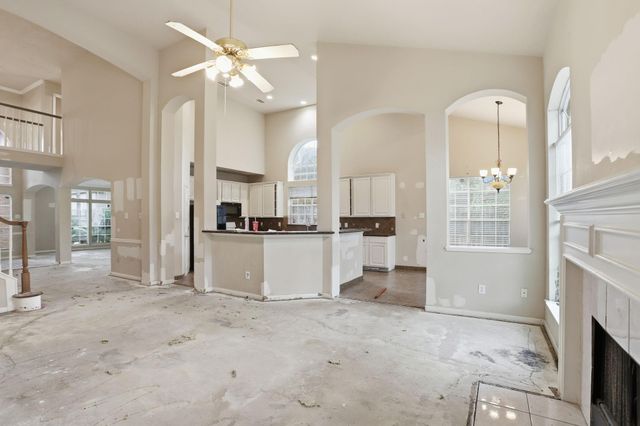 2412 Piney Woods Drive, Pearland, TX 77581