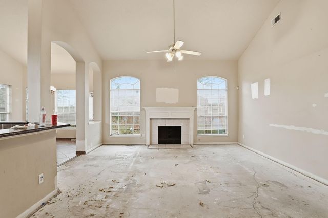 2412 Piney Woods Drive, Pearland, TX 77581