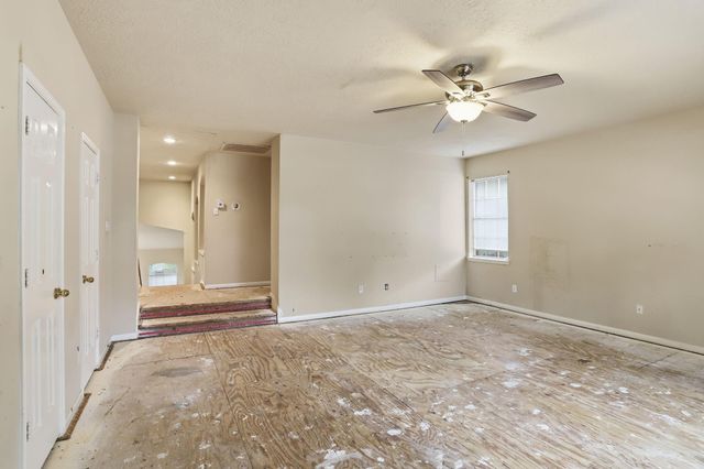 2412 Piney Woods Drive, Pearland, TX 77581