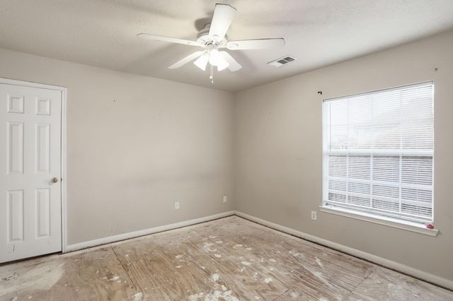 2412 Piney Woods Drive, Pearland, TX 77581