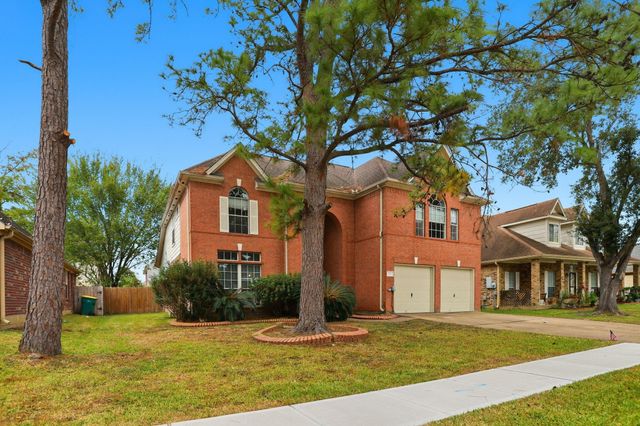 2412 Piney Woods Drive, Pearland, TX 77581