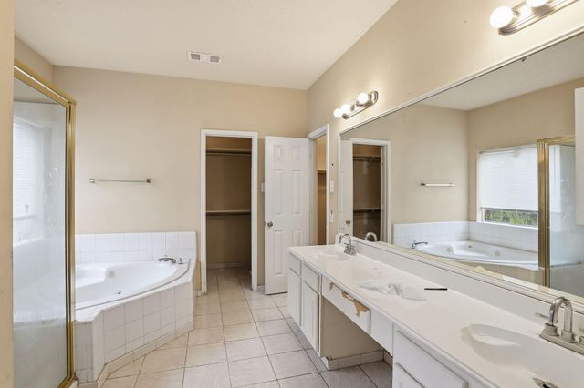 2412 Piney Woods Drive, Pearland, TX 77581