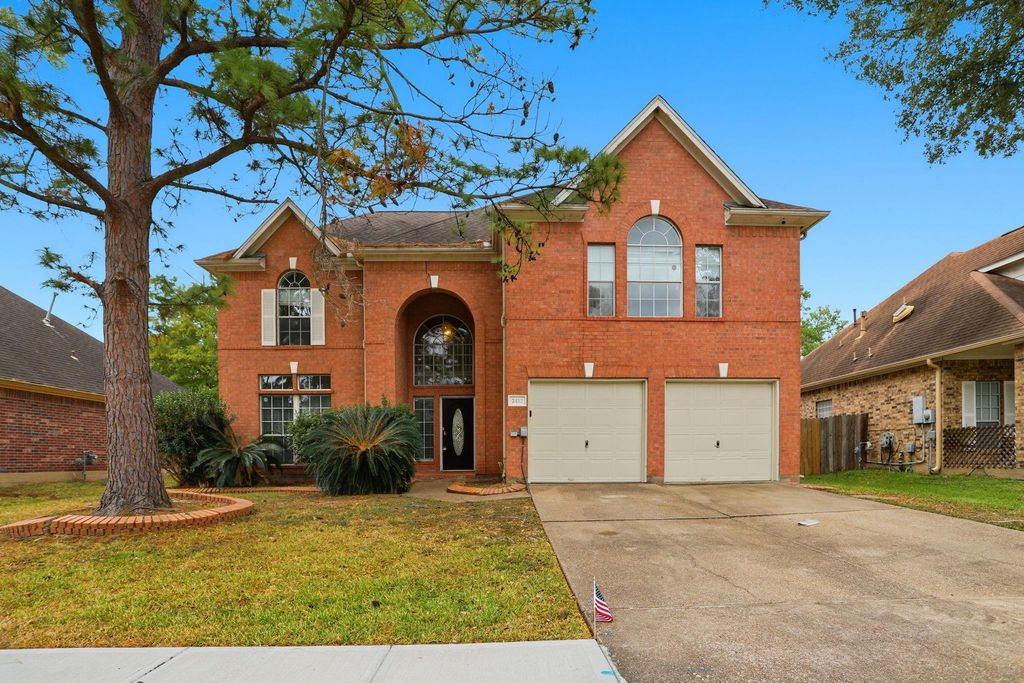 2412 Piney Woods Drive, Pearland, TX 77581