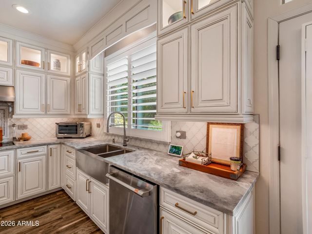 3416 W MONTELLO Road, Phoenix, AZ 85086