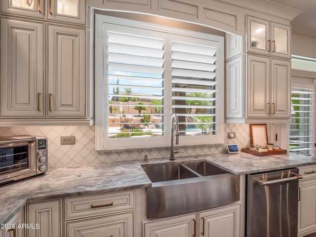 3416 W MONTELLO Road, Phoenix, AZ 85086