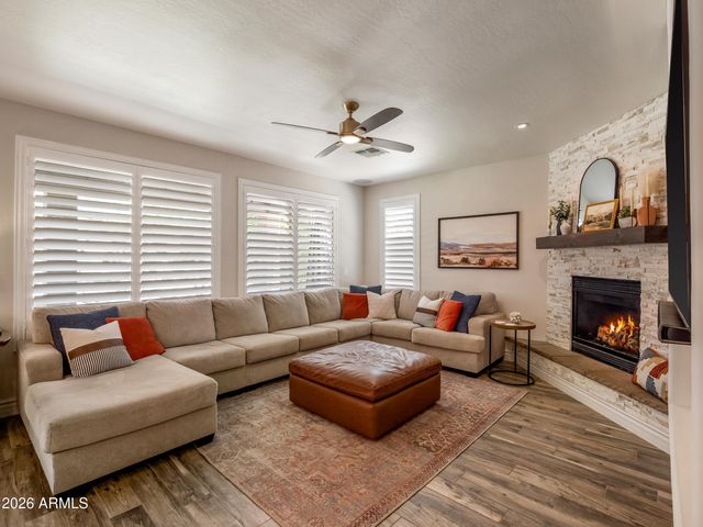 3416 W MONTELLO Road, Phoenix, AZ 85086