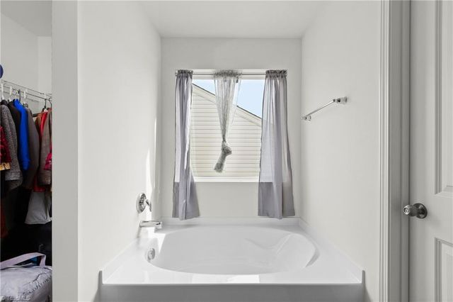 2429 Dukes Hollow Court, High Point, NC 27265