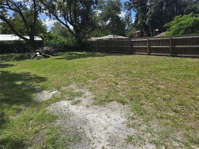 3160 ASPINWALL STREET, Sarasota, FL 34237