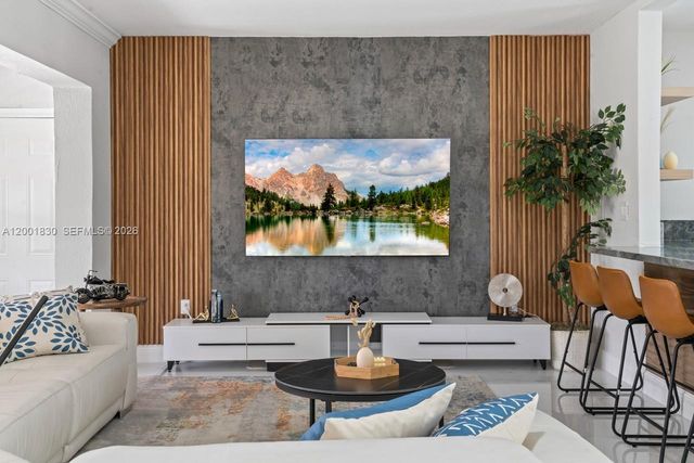 18901 NW 10th Ct, Miami Gardens, FL 33169