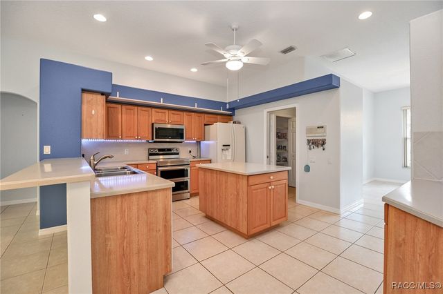 7 Boston Ivy Court, Homosassa, FL 34446