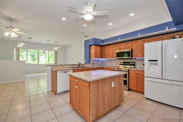 7 Boston Ivy Court, Homosassa, FL 34446