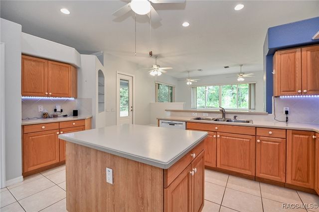 7 Boston Ivy Court, Homosassa, FL 34446