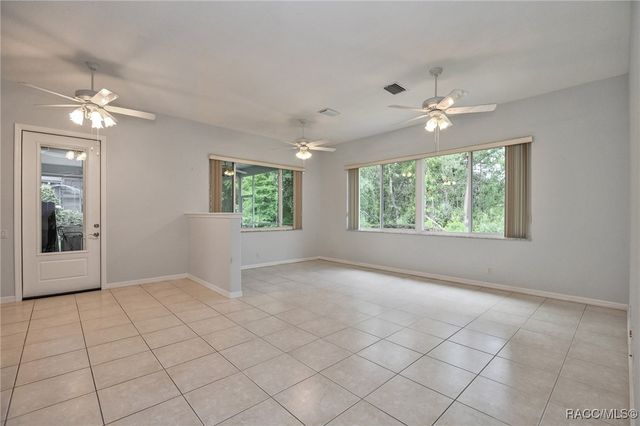7 Boston Ivy Court, Homosassa, FL 34446