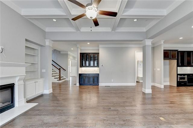 6015 Pennant Lane, Suwanee, GA 30024